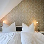 Appartement By Weingut Hommes In Mosel