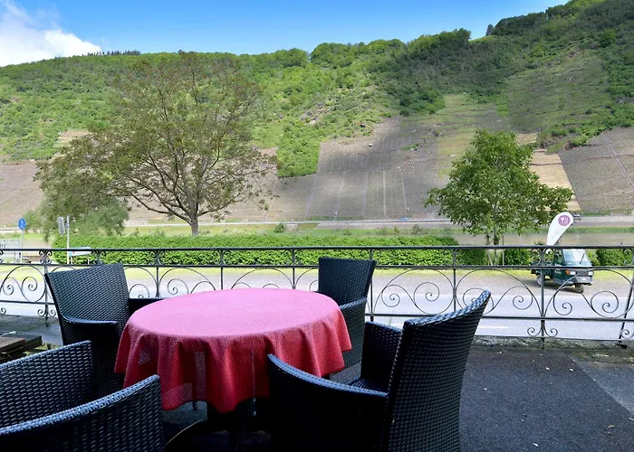 By Weingut Hommes In Mosel Appartement Ernst